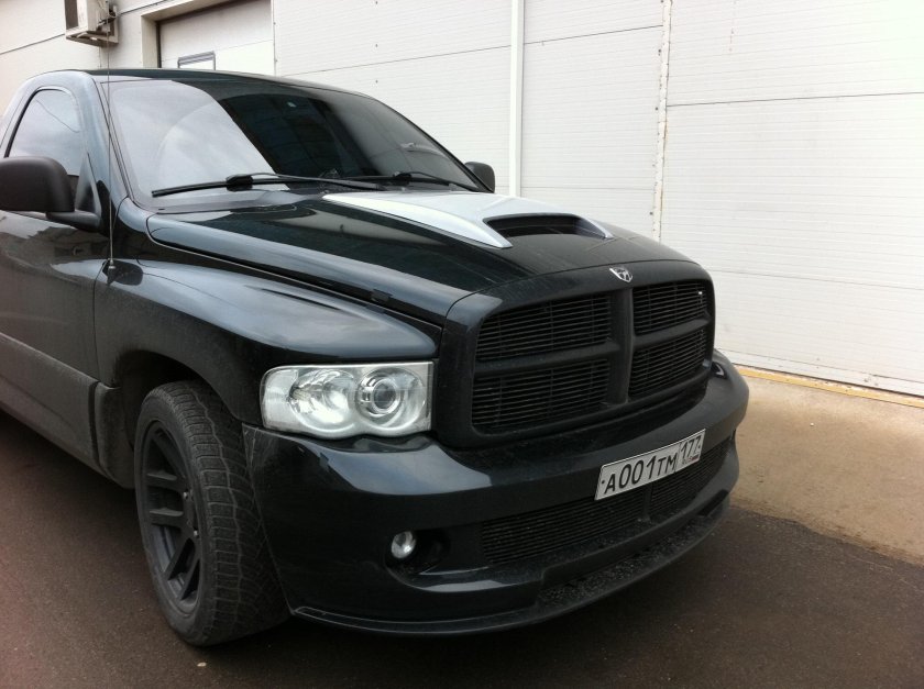 Капот Додж рам