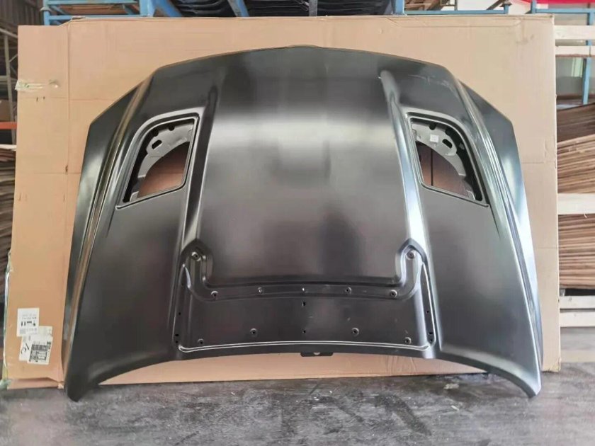 Накладка на капот Ram 1500