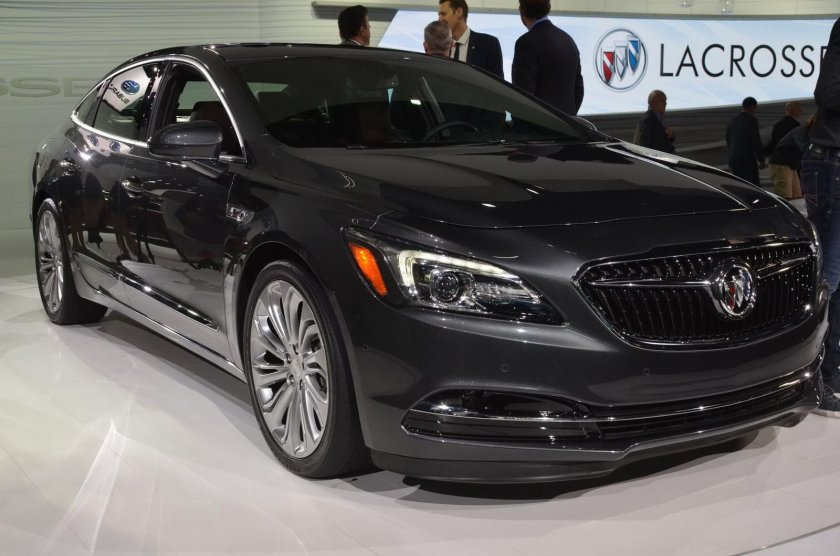 Buick Lacrosse 2022