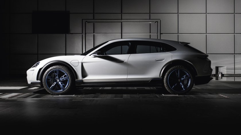 Porsche Taycan Cross Turismo 2022