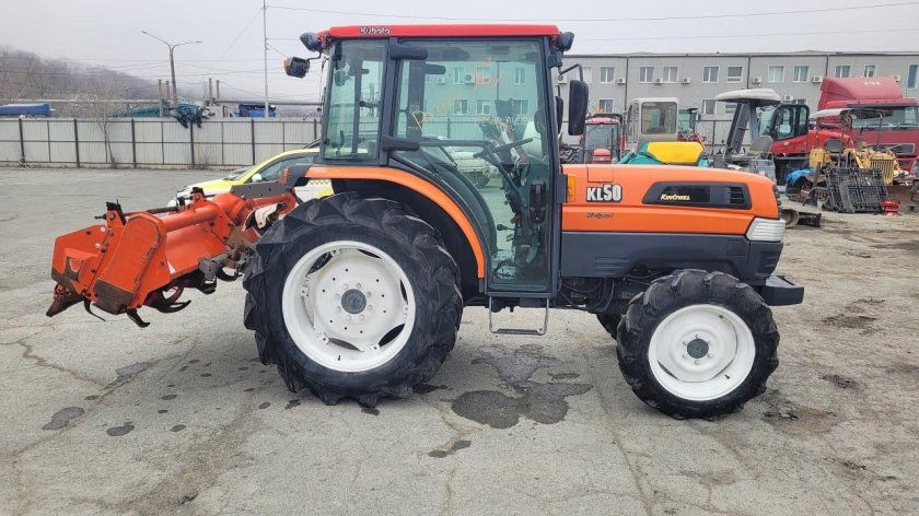 Трактор кубота