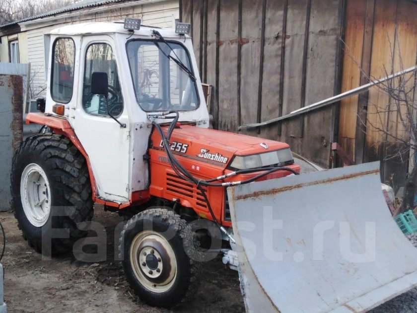 Минитрактор кубота с кабиной