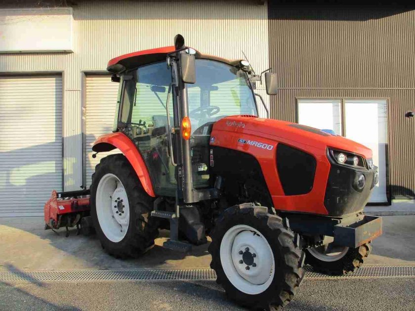 Трактор кубота