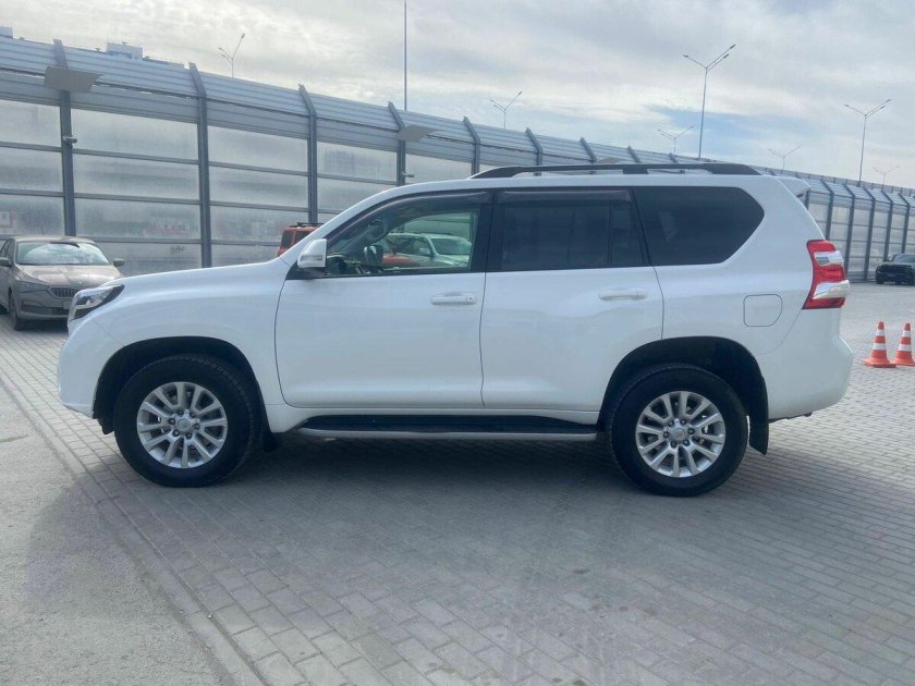 Toyota land cruiser prado 150 рестайлинг