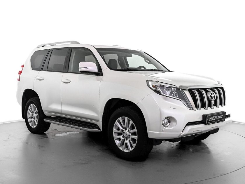 Тойота Прадо 150 2015 белый