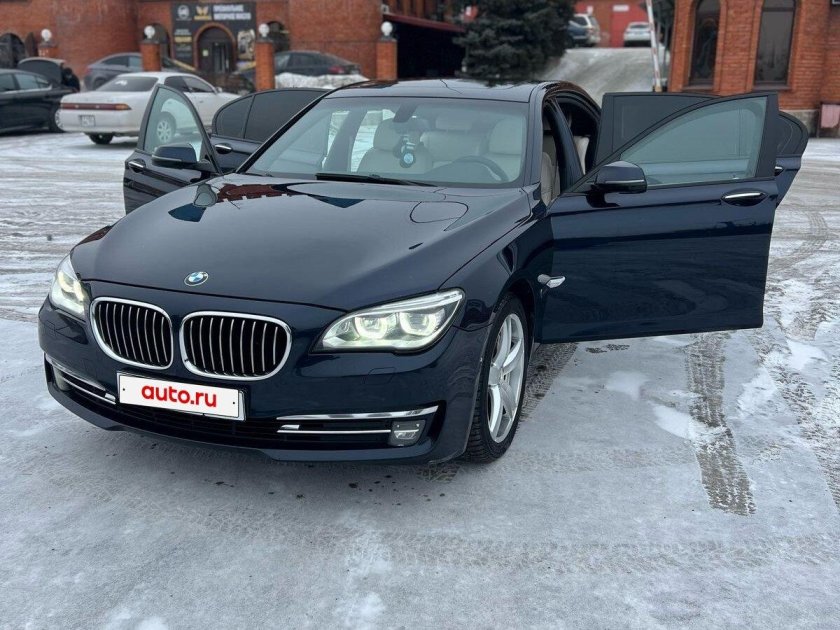 Бмв 740i 2008