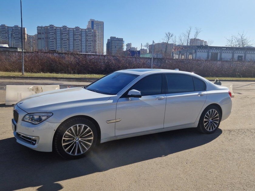 Бмв 750 li xdrive
