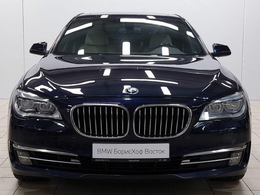 Bmw 7 серия vi