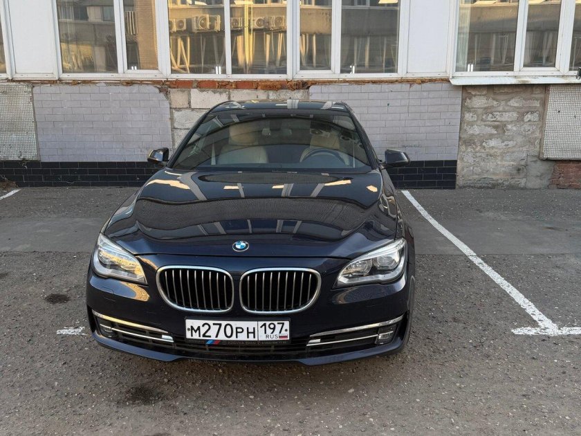 Бмв 7 серии 2012
