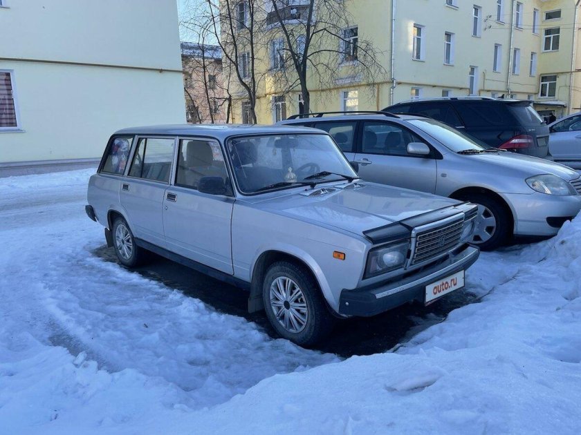 ВАЗ 2104 серебристая