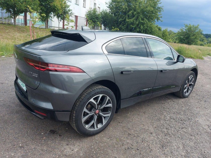 Ягуар i pace 2019