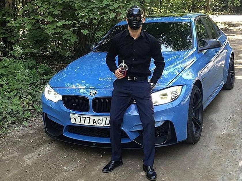 Парень на бмв