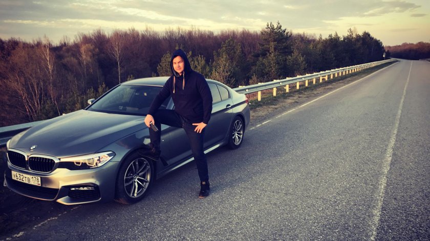 БМВ м5 с человеком