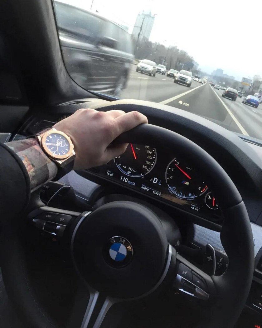 За рулем BMW m5