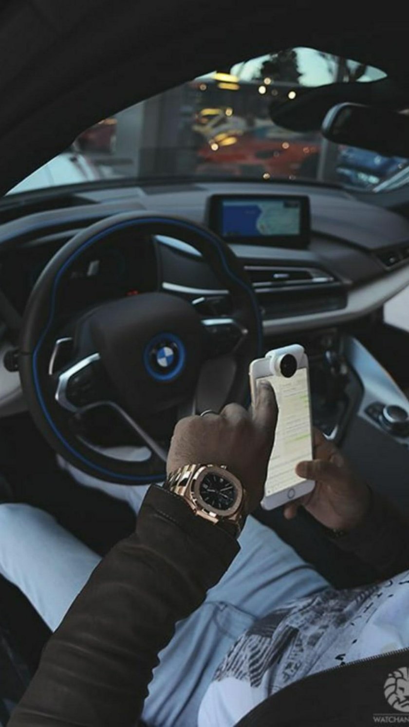 За рулем БМВ ф10