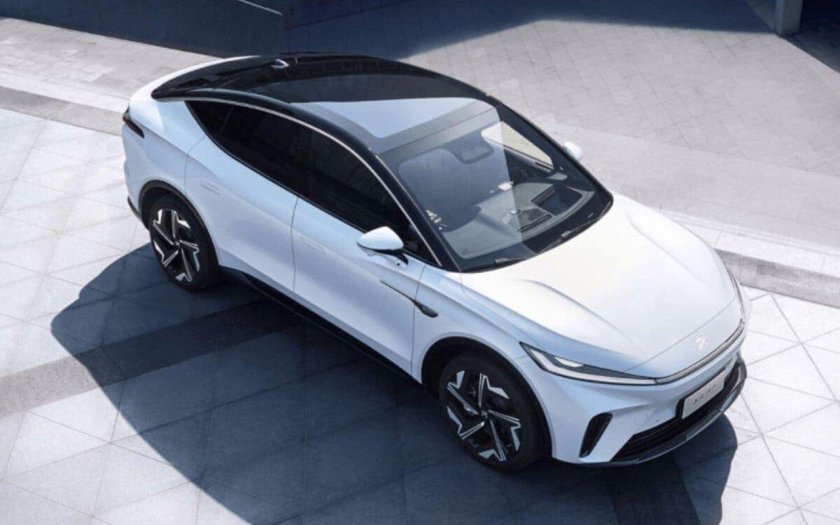 Китайский электромобиль