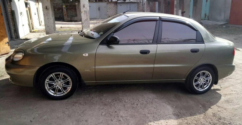 Део Ланос бежевый металлик 2007