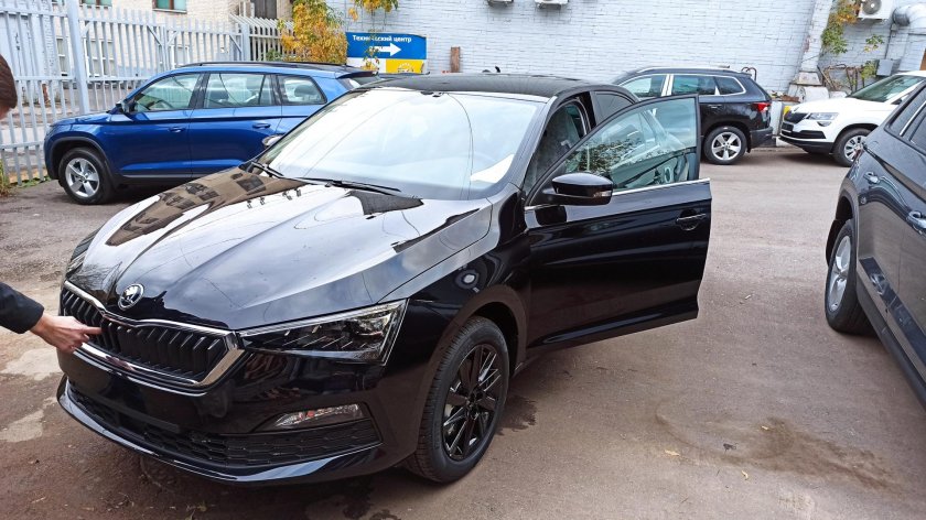 Шкода Рапид 2021 черная