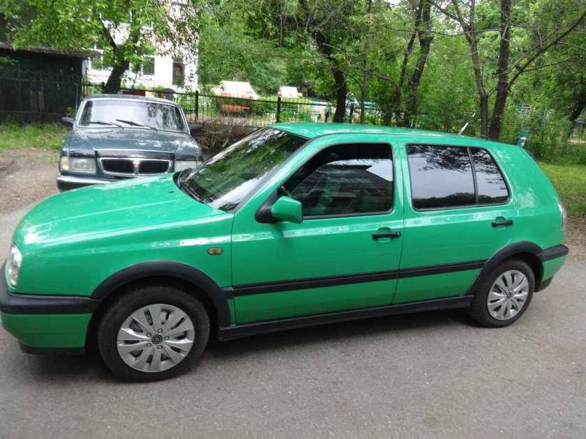Фольксваген гольф 1997г 1 6