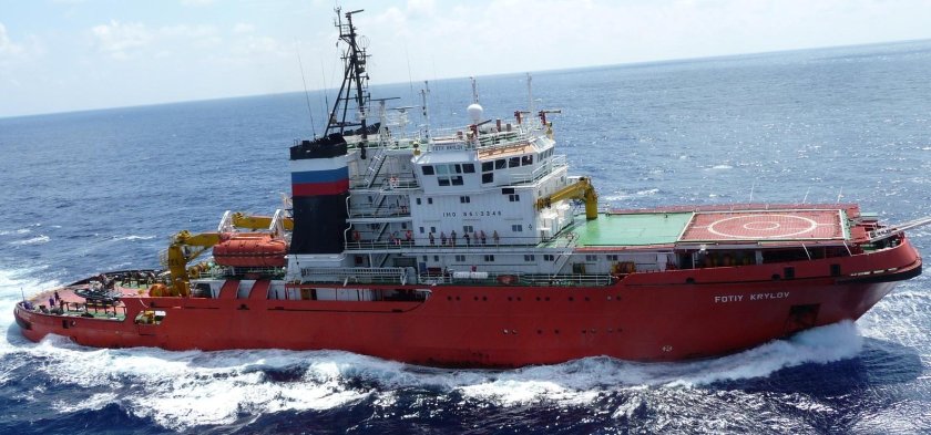 Фотий Крылов судно