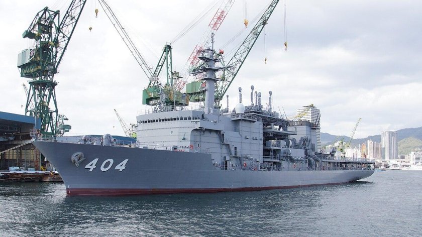 Japanese Navy js Chiyoda (asr-404)