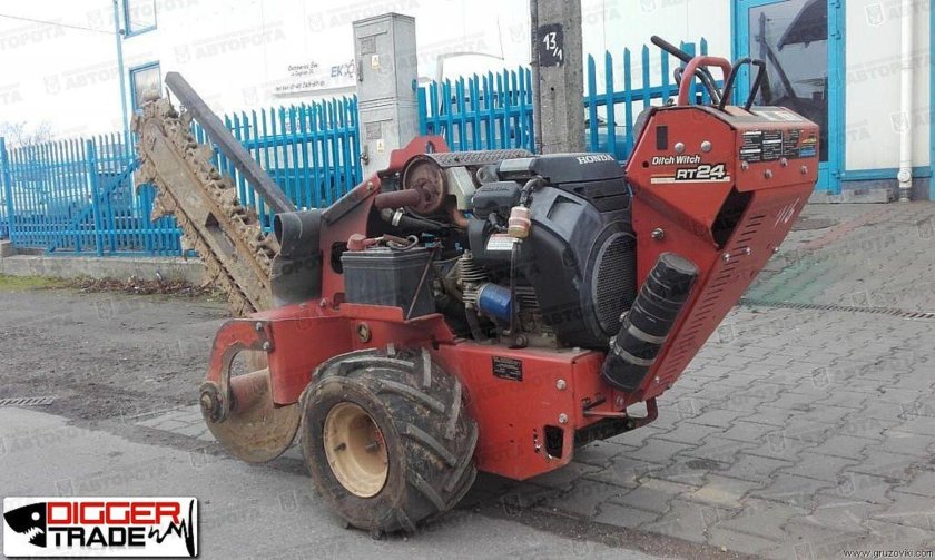 Траншеекопатель ditch Witch RT-11