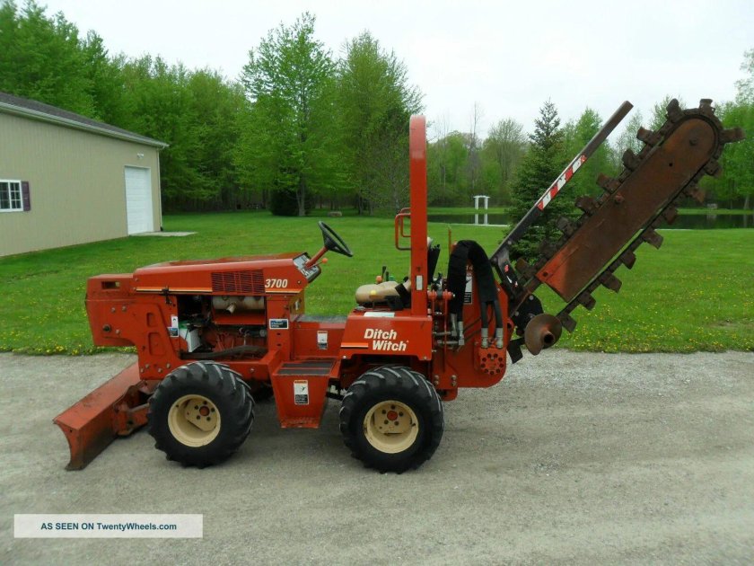 Ditch Witch 3700