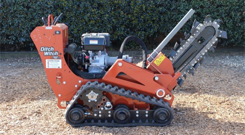 Ditch witch ht910