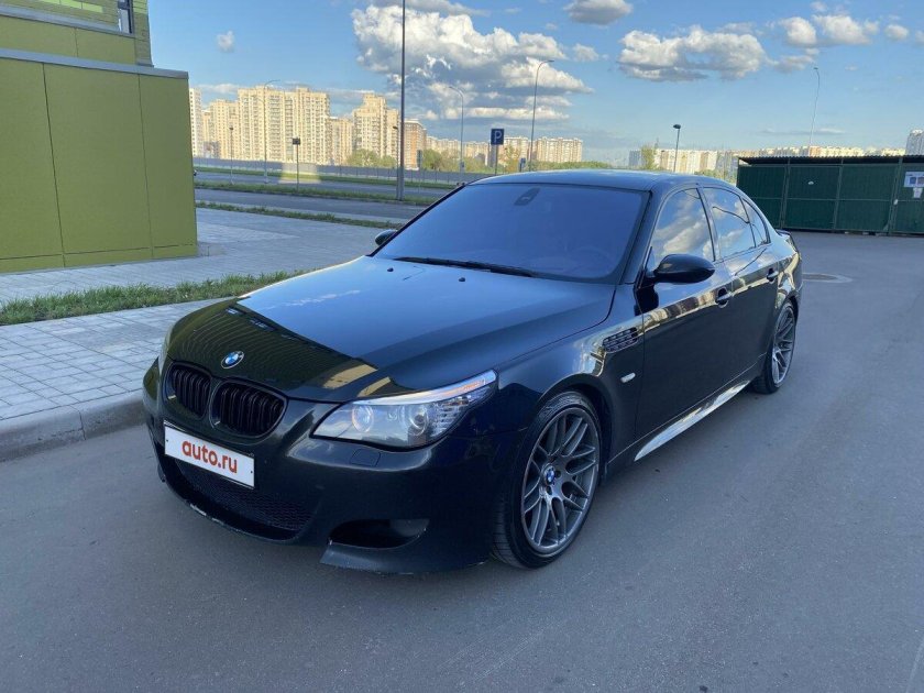 Бмв 5 черная 2005
