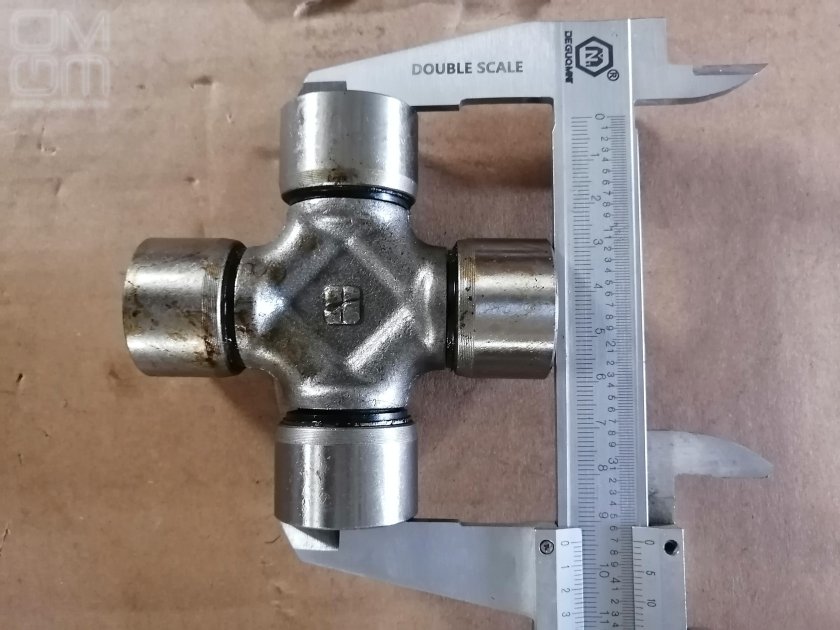 Кpестовина каpданного вала