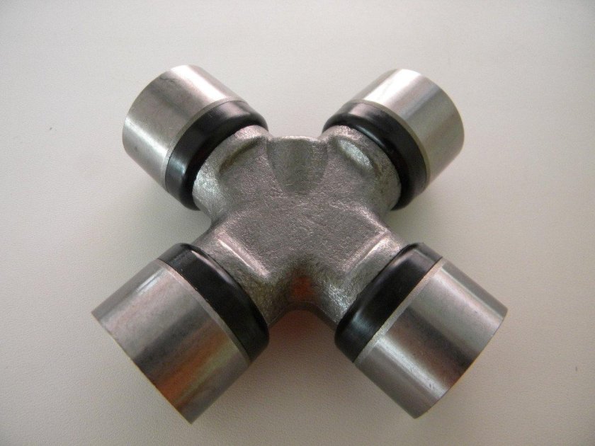 Крестовина карданного вала ВАЗ 2107