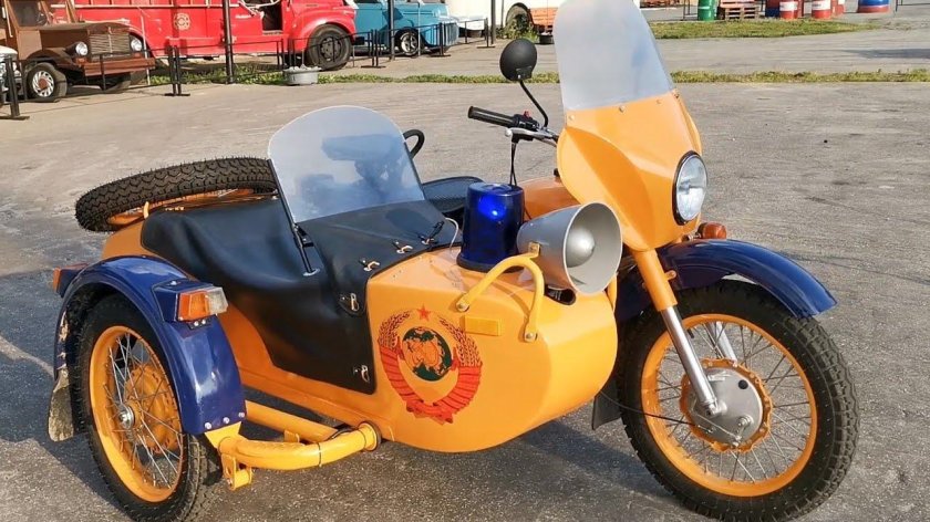 Милицейский мотоцикл Урал