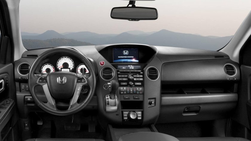 Honda Pilot II Рестайлинг салон