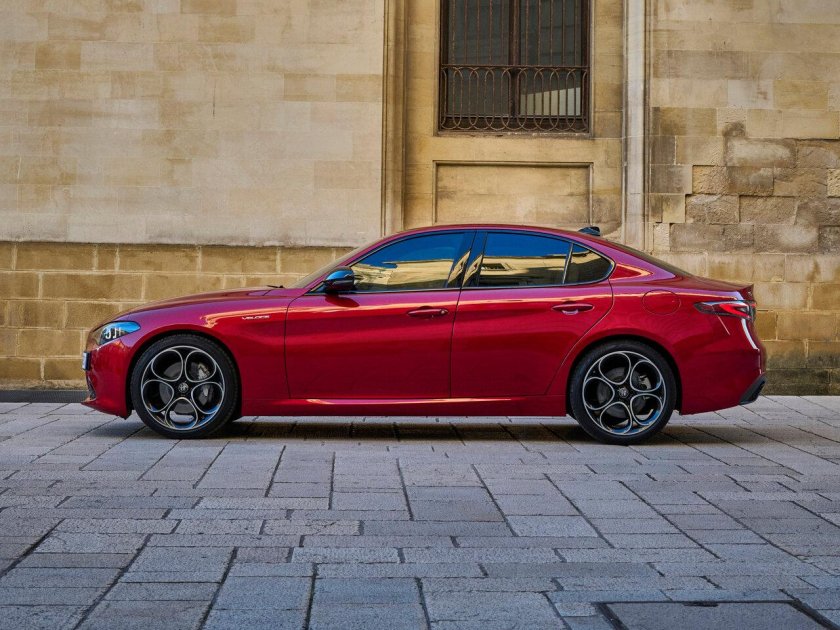Alfa romeo giulia quadrifoglio
