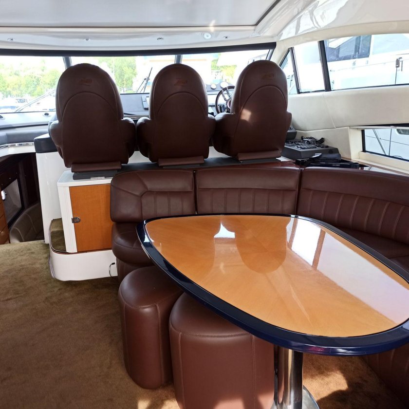 Яхта 58 Zephyros