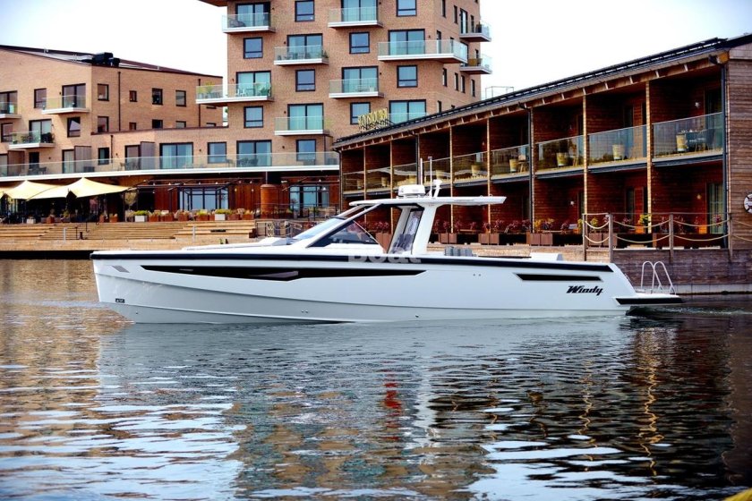 Катамаран в журнале катера и яхты