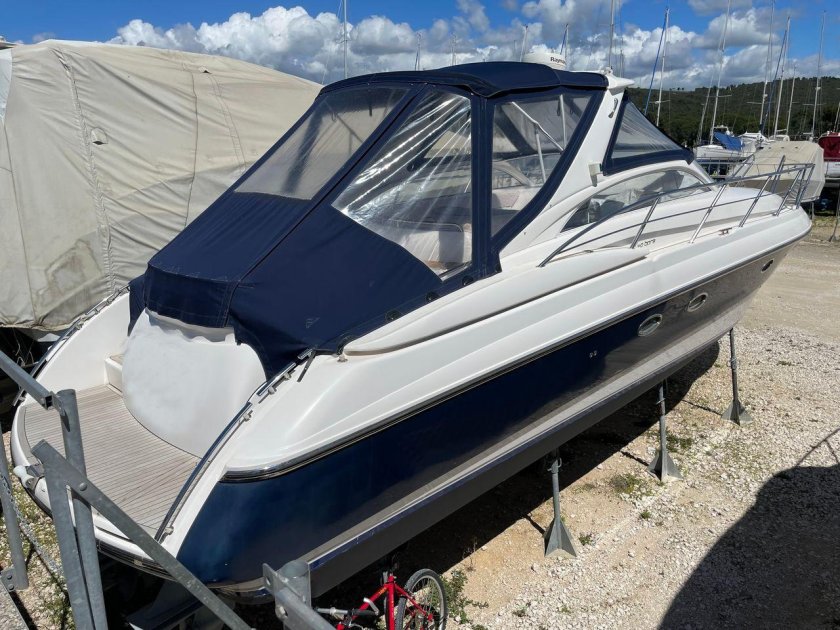 Катер моторный