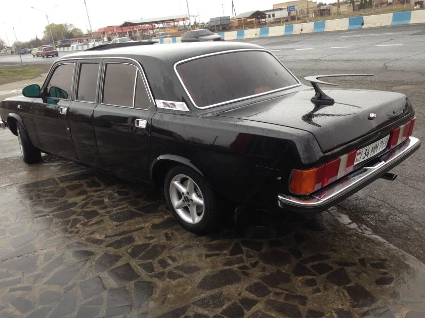 ГАЗ 3102 лимузин