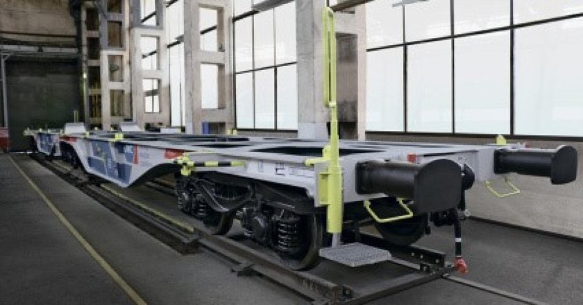 Вагоны-платформы сочленённого типа sggrs80