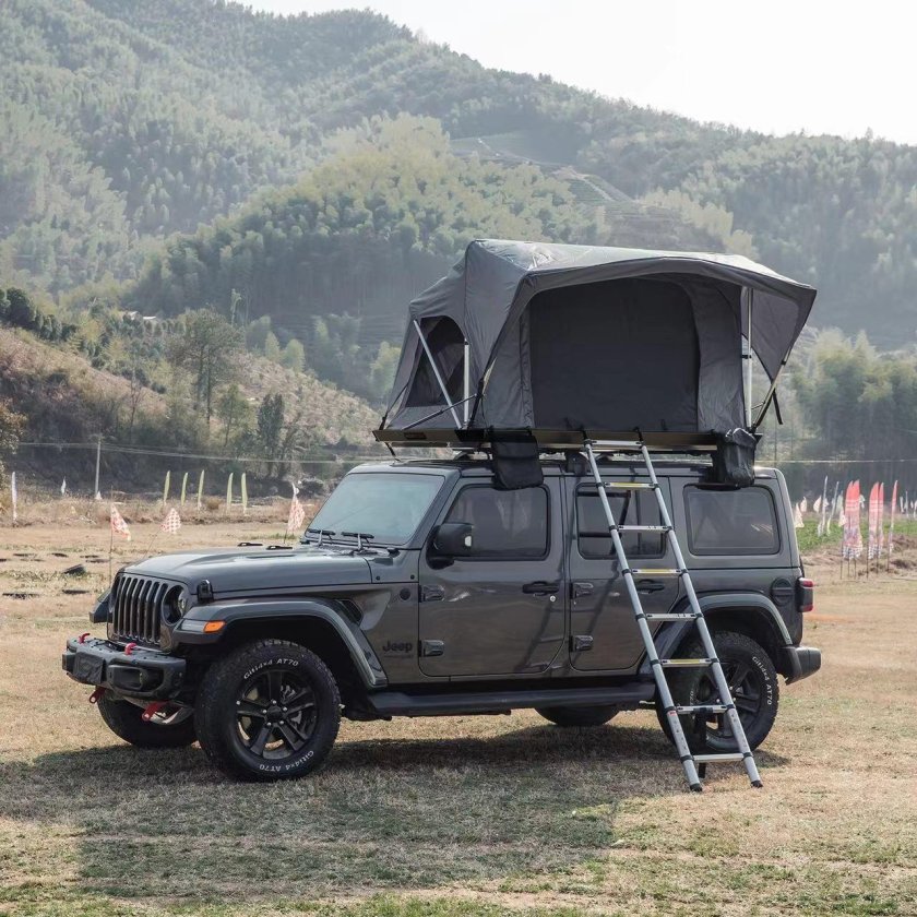 Палатка на крыше