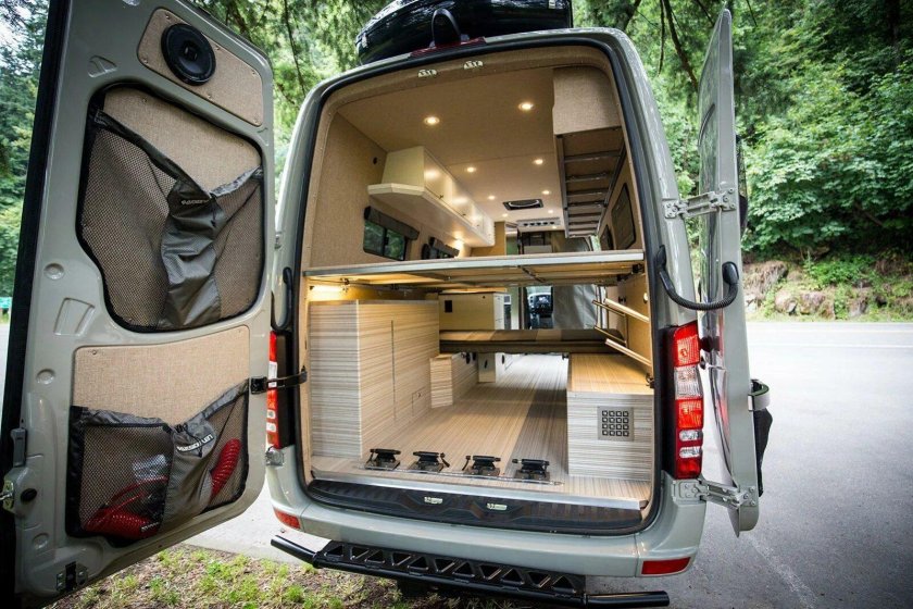 Mercedes-Benz Sprinter 4x4 турист