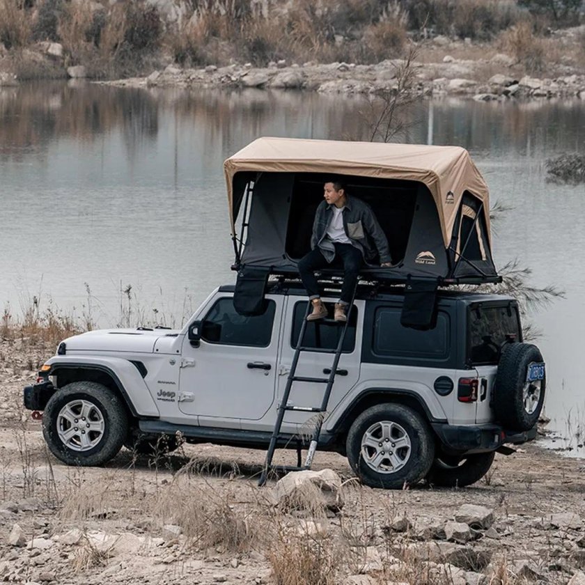 Палатка на крыше авто