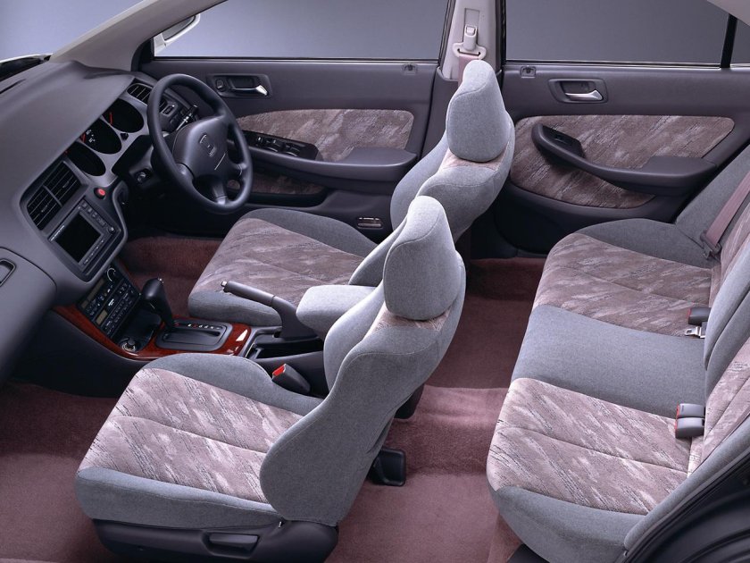 Хонда Торнео 2000 салон