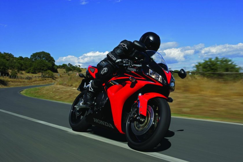 Honda cbr1000rr fireblade