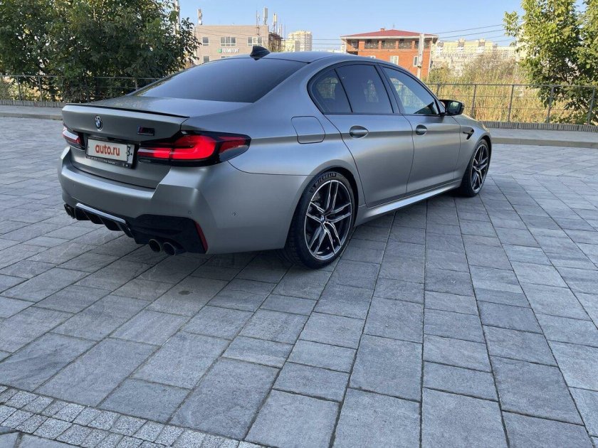 Серая бмв м 5