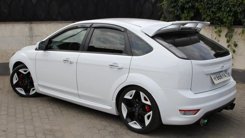 Ford Focus 2 Restyling Hatchback Tuning