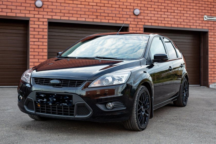 Ford Focus 2 хэтчбек