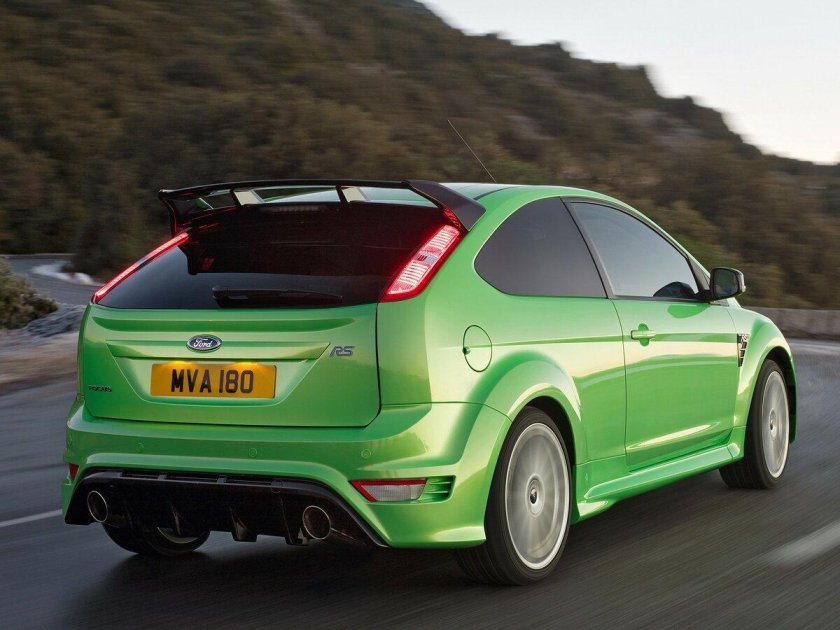 Ford focus rs 2010