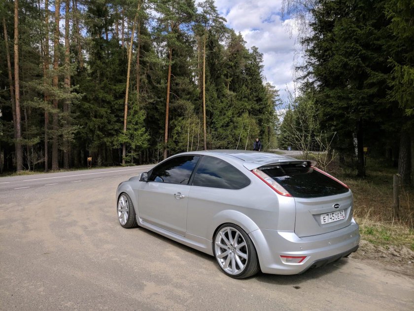 Форд фокус 2 Рестайлинг хэтчбек серебристый