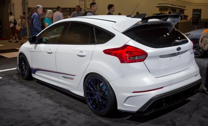 Ford focus 3 rs 2016 tuning
